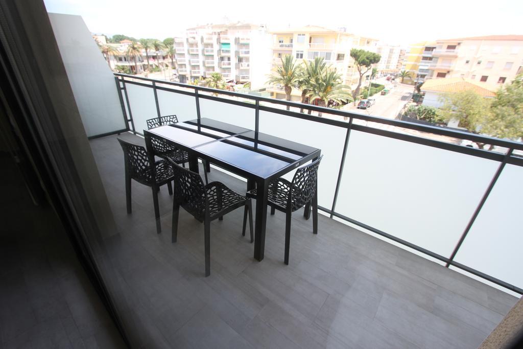 Apartamentos Cambrils Playa Spa エクステリア 写真